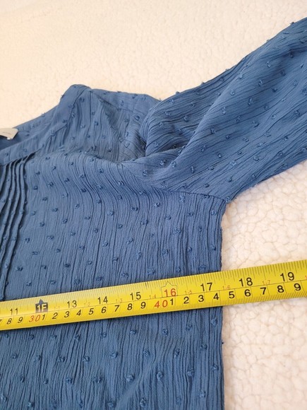 [139] LOFT Petite  Blue Button-Up  Blouse - Picture 4 of 8